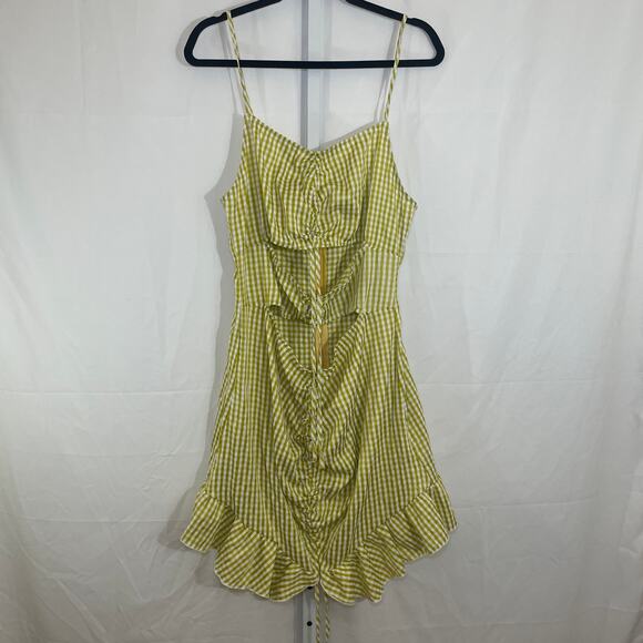 PrettyLittleThing Dresses & Skirts - NWT Pretty Little Thing Gingham Cutout Ruched Dress - Size 12 - Chartreuse